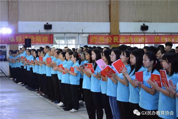 ccdc205ef62b807c503903d3175eb3a.jpg